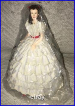 New Gone with the Wind Scarlett OHara White Dress Figurine S F Music 12 Oak Box
