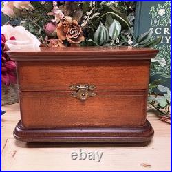 Peants And Gang Danbury Valentines Music Box Vintage Collectors Snoopy Music Box