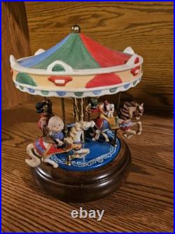 Peanuts / Snoopy Willits Carousel Music Box Item No. 8113