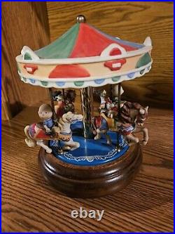 Peanuts / Snoopy Willits Carousel Music Box Item No. 8113