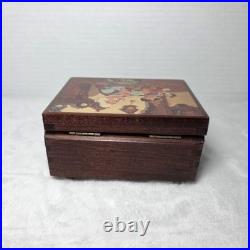 RARE American Music Box Disney Disneyland Pinocchio Souvenir Wooden Music Box
