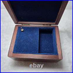 RARE American Music Box Disney Disneyland Pinocchio Souvenir Wooden Music Box
