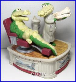 RARE San Francisco Music Box Alligator Dentist Chair Crocodile Shadow Smile Vtg