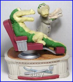 RARE San Francisco Music Box Alligator Dentist Chair Crocodile Shadow Smile Vtg