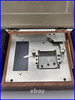 RARE VINTAGE FUJI JAPAN LADOR SYMPHONION MUSIC BOX with 8 DISCS. WORKS. READ