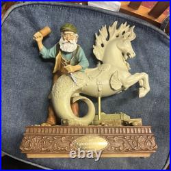 RARE WAYNE HIGGINS THE MASTER CARVER AND HIPPOCAMPUS MUSIC BOX #323 Of 5000