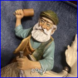 RARE WAYNE HIGGINS THE MASTER CARVER AND HIPPOCAMPUS MUSIC BOX #323 Of 5000