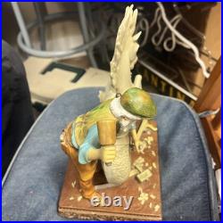 RARE WAYNE HIGGINS THE MASTER CARVER AND HIPPOCAMPUS MUSIC BOX #323 Of 5000