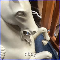 RARE WAYNE HIGGINS THE MASTER CARVER AND HIPPOCAMPUS MUSIC BOX #323 Of 5000