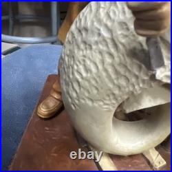 RARE WAYNE HIGGINS THE MASTER CARVER AND HIPPOCAMPUS MUSIC BOX #323 Of 5000