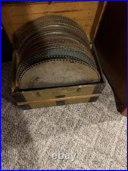 REGINA AUTOMATON ANTIQUE 1895 MUSIC PLAYER With +- 80 Disks
