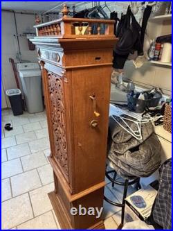 REGINA AUTOMATON ANTIQUE 1895 MUSIC PLAYER With +- 80 Disks