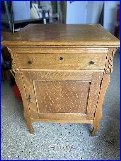 REGINA antique music box cabinet, ? Oak
