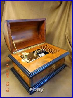 REUGE INLAID TREASURE CHEST With BRASS PLATED AD-30 4-1/2 DISC PLAYER & 10 DISCS