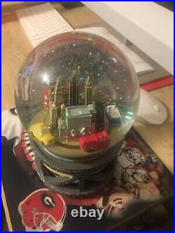 Rare 2005 Macy's NYC Luxury Snow Globe/Music Box Moving Cars & Streets Best Deal