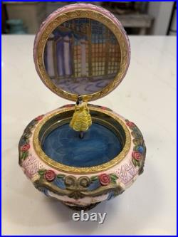 Rare Disney Wonderland Beauty and The Beast Belle Jewelry Box Type Music Box