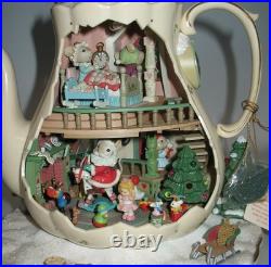 Rare Enesco 1993 Teapot Bungalow MusicBox'Twas The Night Before Christmas VIDEO