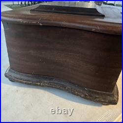 Regina Music Box Model (read Description) Regina Music Box Model (read Description)