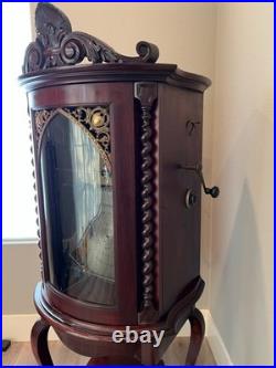 Regina Style 35 Automatic Twelve-Disc Changer Music Box