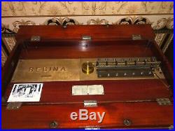 Regina music box model #6, plays 27 discs 3 included, restored condition