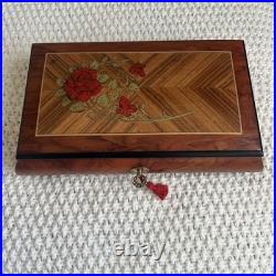 Reuge Music Sainte Croix Switzerland MadeIn Italy Music Jewelry Box Wedding Song