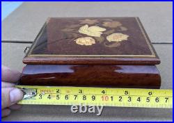 Reuge Tomorrow Wood Music Musical Jewelry Trinket Box Flower Inlay with Key