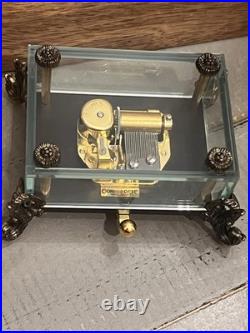 Rhymes VTG Musical Glass Windup Castle In The SkyWorking with Box seedes/photo