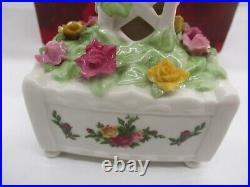 Royal Albert Old Country Roses Musical Mailbox With Kitten Mint in Box Works