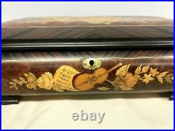 SORRENTO ITALY WOOD INLAY w VIOLIN FLOWERS MUSIC BOX WHEN YOU WISH UPON A STAR