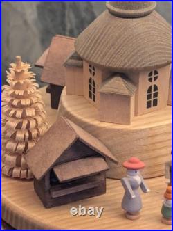 Seiffen Music Box, Hand Crafted Christmas Market, Vintage Erzgebirgische, German Seiffen Music Box, Hand Crafted Christmas Market, Vintage Erzgebirgische, German