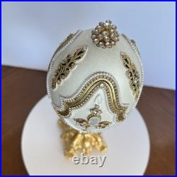 Signed Victoria Ostrich Egg Ivory Gold Tone Rhinestones Pedestal Swan Lake Music