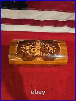 Sorrento Hand Made Inlay Marquetry Italian Swis Walnut Orange Music Jewelry Box