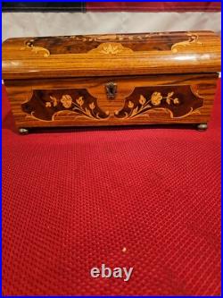 Sorrento Hand Made Inlay Marquetry Italian Swis Walnut Orange Music Jewelry Box