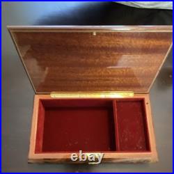 Sorrento Italy Inlaid Wood Music Box Torna a SurrientoVelvet Lined Burled Wood