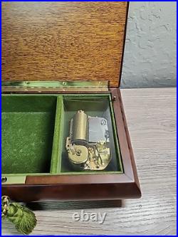 Sorrento Reuge Music Traditional Music Box + Key 36 Note Edelweiss Lara's Theme Sorrento Reuge Music Traditional Music Box + Key 36 Note Edelweiss Lara's Theme