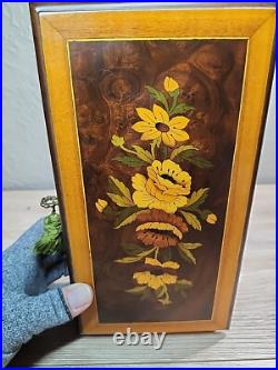 Sorrento Reuge Music Traditional Music Box + Key 36 Note Edelweiss Lara's Theme Sorrento Reuge Music Traditional Music Box + Key 36 Note Edelweiss Lara's Theme
