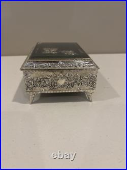 Splendid Animated Silver Butterfly MusicBox/Jewelry Box Crystallized moving wing