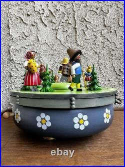 Steinbach S2 German Music Box Erzgebirge Folk Art WORKS Needs Restoration