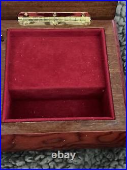 Swan Lake Brenda Burke Windup Wooden Musical Jewelry Box Mandolin Sorrento Italy