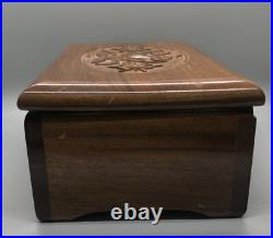 Switzerland Wood Cuendet Swiss inlaid music box, walnut 9