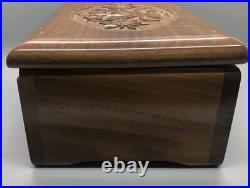 Switzerland Wood Cuendet Swiss inlaid music box, walnut 9