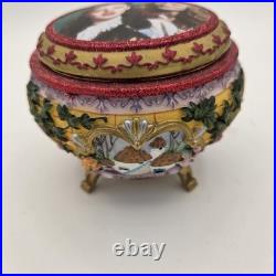 The San Francisco Music Box Company Dorothy And The Good Witch Music Box