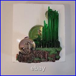 The Wizard of Oz Snow Globe Music Box We're Off to See the Wizard No. 1820 W Box