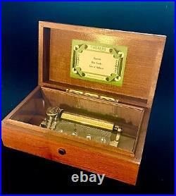 Thorens 3/50 Music Box Plays Rigoletto, Blue Danube, Tales of Hoffman. VIDEO Thorens 3/50 Music Box Plays Rigoletto, Blue Danube, Tales of Hoffman. VIDEO