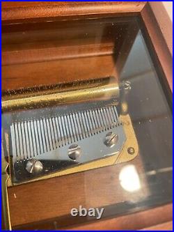 Thorens 36 Note Music Box. Walnut. Waltz, Die Forelle, Barcarolle. SEE VIDEO