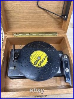 Thorens Automatic Disk Music Box AD30W