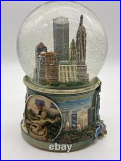 Twin Towers Snow Globe San Francisco Music Box Co. New York Skyline Pre 9/11 VTG