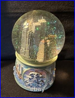 Twin Towers Snow Globe San Francisco Music Box Co. New York Skyline Pre 9/11 VTG