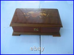 U23572 REUGE SainteCroix Music Box Switzerland 372 3 Songs 72 Notes G2U