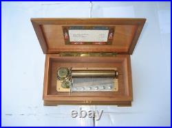 U23572 REUGE SainteCroix Music Box Switzerland 372 3 Songs 72 Notes G2U
